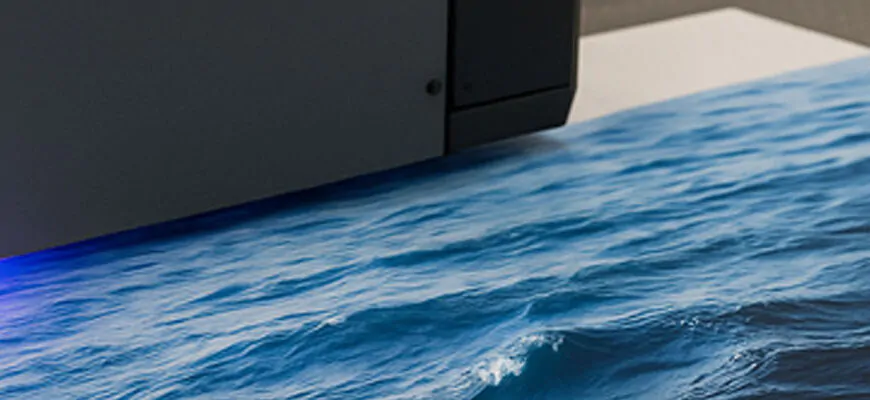 Друк на ПВХ пластику у Києві – приклад зовнішньої реклами від Pronto Print